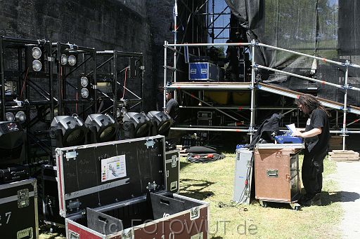 backstage_05.jpg