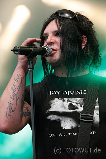 burymedeep_09.jpg