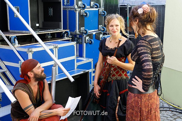 backstage_033.jpg