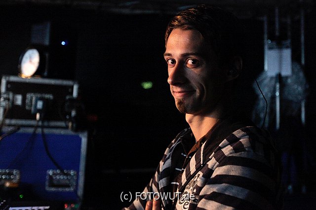 backstage_43.jpg