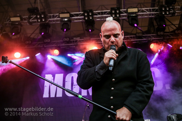 VF14-MonoInc0003_msc_140726.JPG - "Mono Inc." bei ihrem Auftritt 2014 auf dem Veldensteiner Festival in Neuhaus a. d. Pegnitz