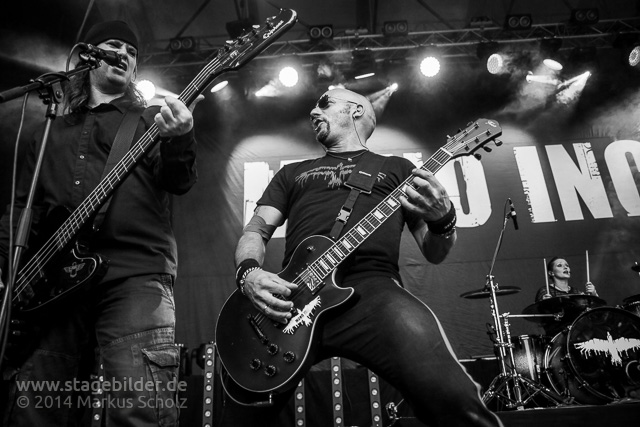 VF14-MonoInc0008_msc_140726.JPG - "Mono Inc." bei ihrem Auftritt 2014 auf dem Veldensteiner Festival in Neuhaus a. d. Pegnitz