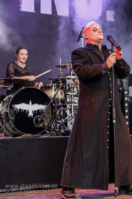 VF14-MonoInc0022_msc_140726.JPG - "Mono Inc." bei ihrem Auftritt 2014 auf dem Veldensteiner Festival in Neuhaus a. d. Pegnitz