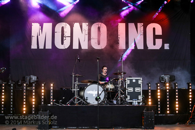 VF14-MonoInc0035_msc_140726.JPG - "Mono Inc." bei ihrem Auftritt 2014 auf dem Veldensteiner Festival in Neuhaus a. d. Pegnitz